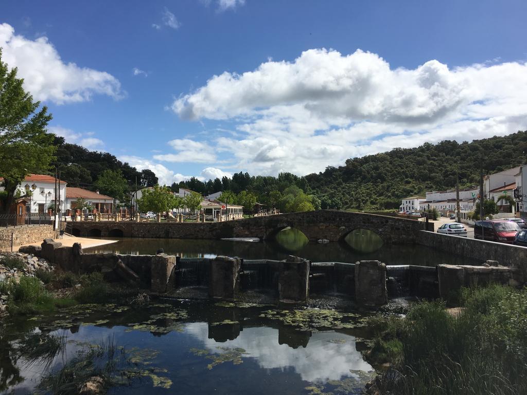 Casa Rural Nacimiento Del Hueznar - Tomillo 17 San Nicolás del Puerto Exterior foto